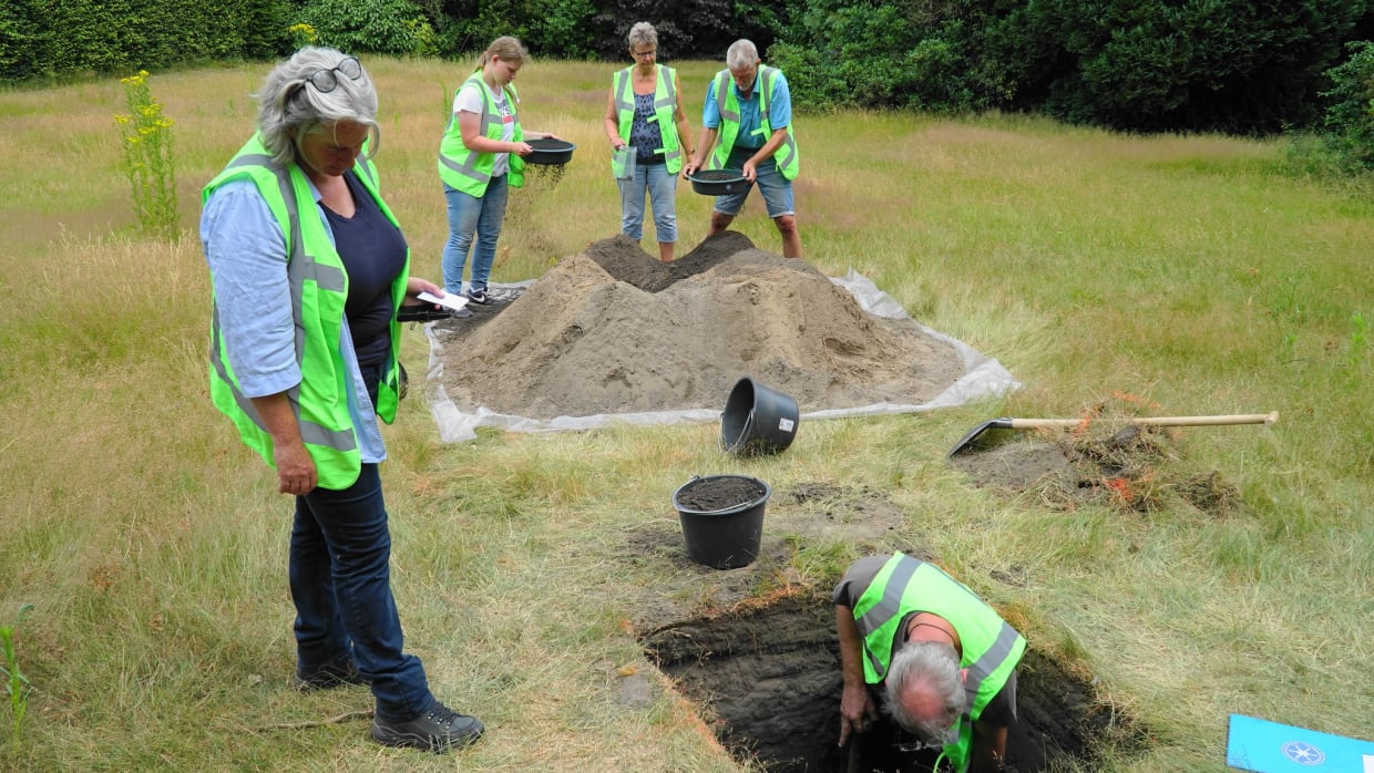 Project UvA-archeologen moet naast vondsten ook sociale cohesie opleveren